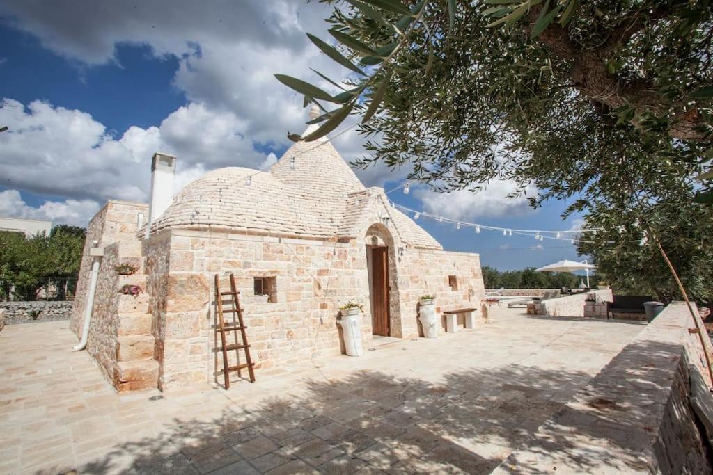 Вилла Trullo Oasi Santo Stefano - Private Pool Кастеллана-Гротте Экстерьер фото