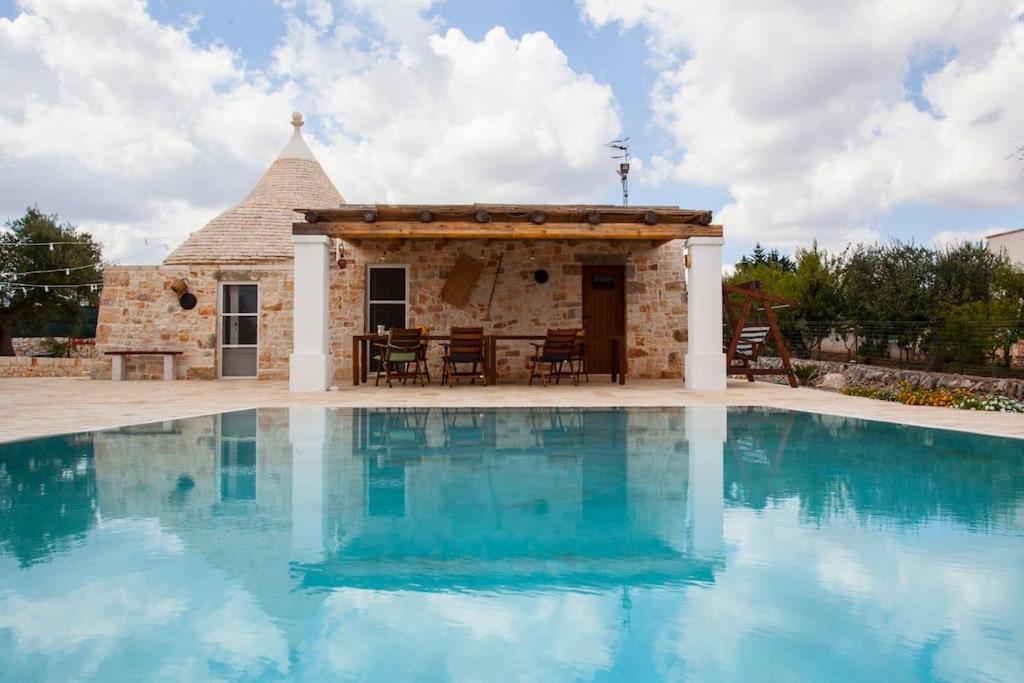 Вилла Trullo Oasi Santo Stefano - Private Pool Кастеллана-Гротте Экстерьер фото