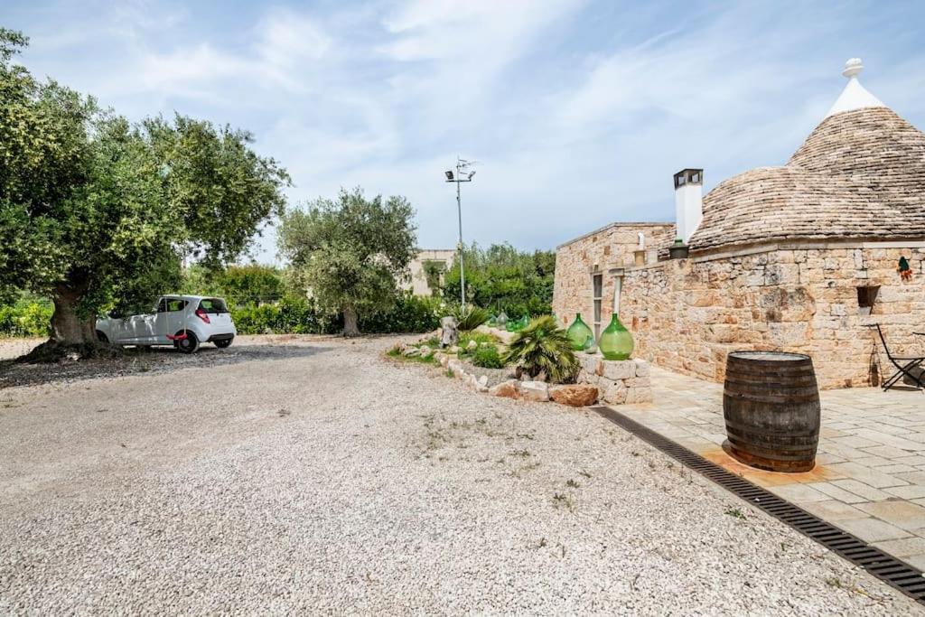 Вилла Trullo Oasi Santo Stefano - Private Pool Кастеллана-Гротте Экстерьер фото