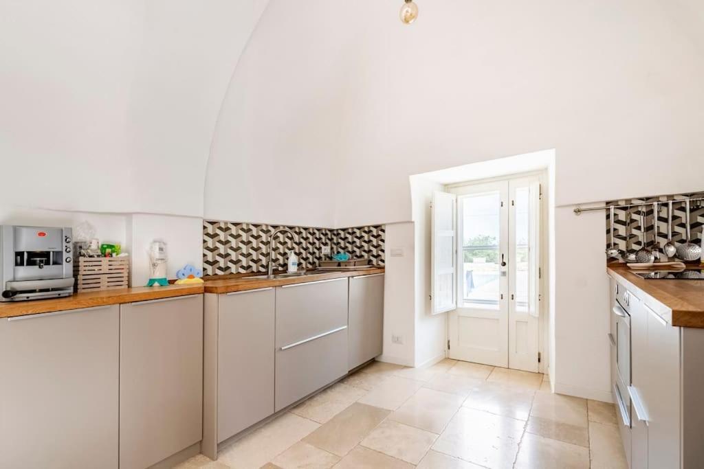 Вилла Trullo Oasi Santo Stefano - Private Pool Кастеллана-Гротте Экстерьер фото