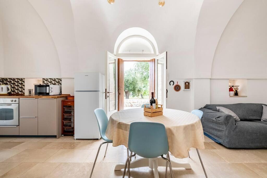 Вилла Trullo Oasi Santo Stefano - Private Pool Кастеллана-Гротте Экстерьер фото